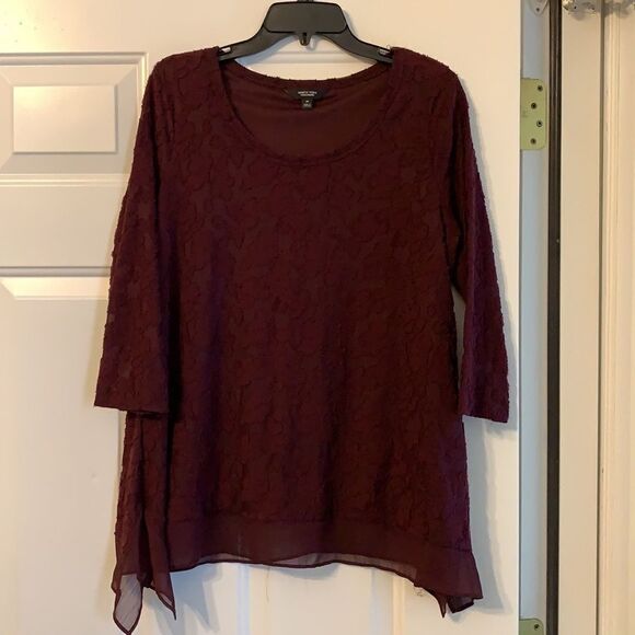 NWOT Vera Wang Medium top - Picture 1 of 8